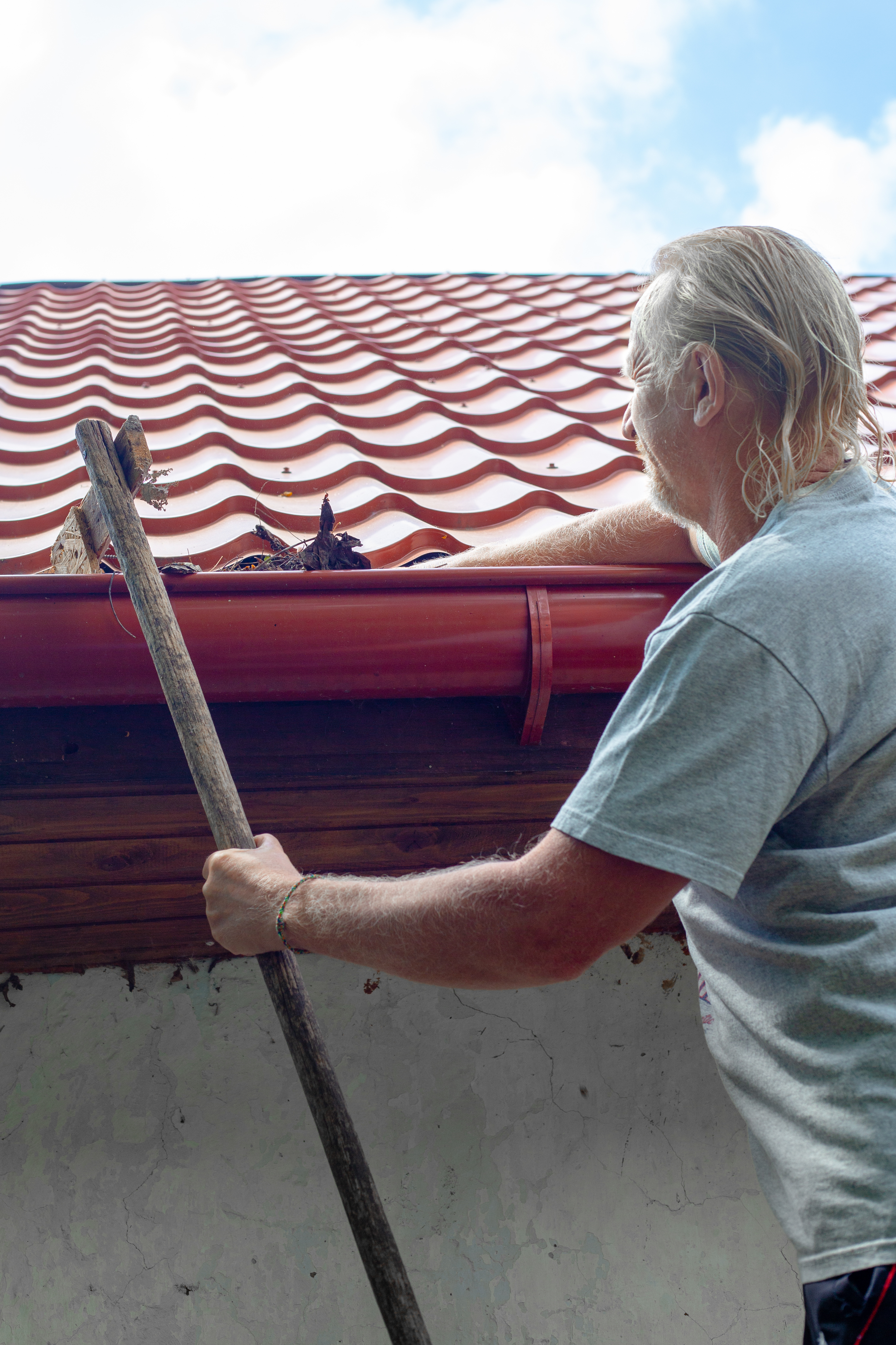 Dakgoot schoonmaken en onderhouden